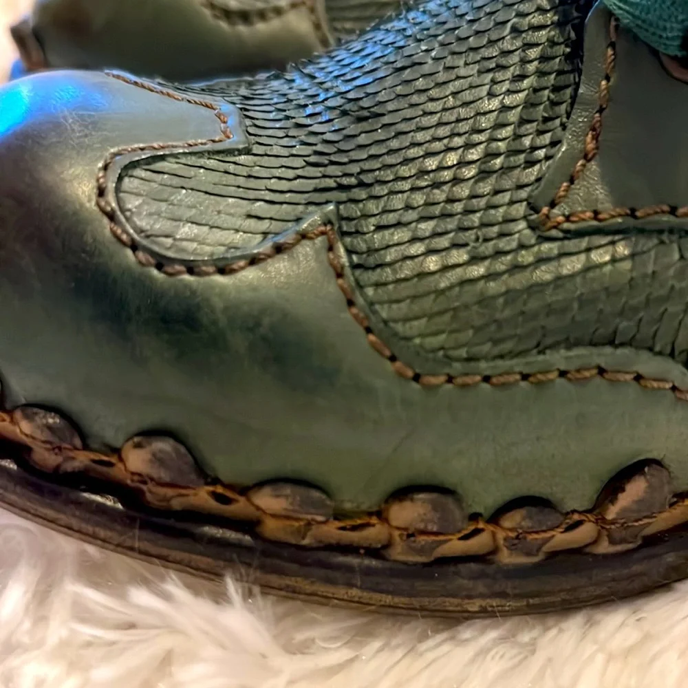 Very rare! Handmade in Portugal- NIB Rovers Terra boots in kiwi green - Picture 8 of 10
